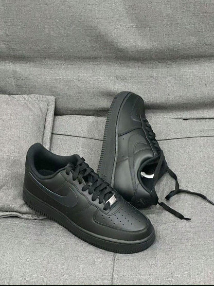 NIKE AIR FORCE 1 | BLACK