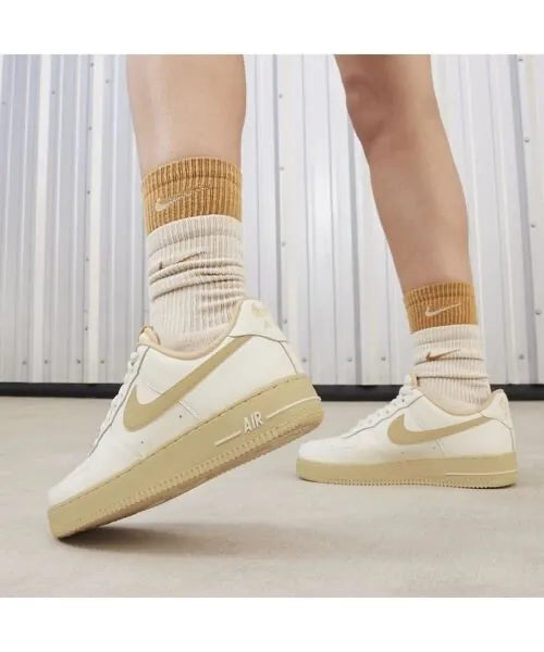 NIKE AIR FORCE 1 | CARAMEL