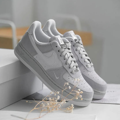 NIKE AIR FORCE 1 MINI SWOOSH | SMOKY GREY