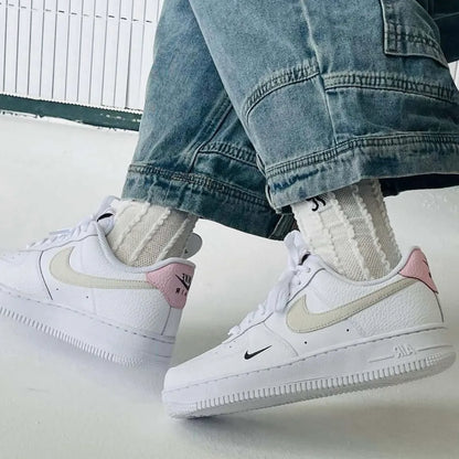 NIKE AIR FORCE 1 MINI SWOOSH | BEIGE PINK