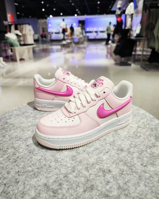 NIKE AIR FORCE 1 | BARBIE PINK