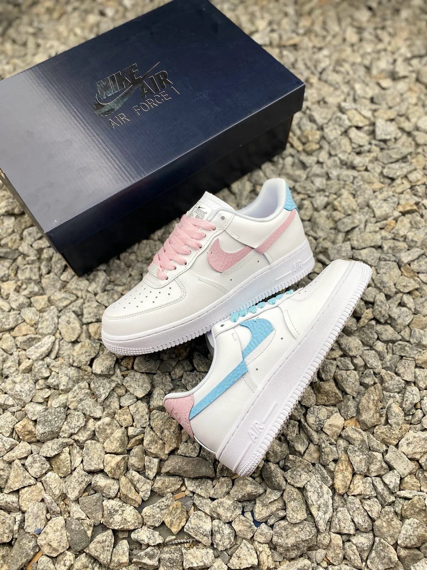 NIKE AIR FORCE 1 SE | PALE BLUE PINK ( 鴛鴦粉色 )