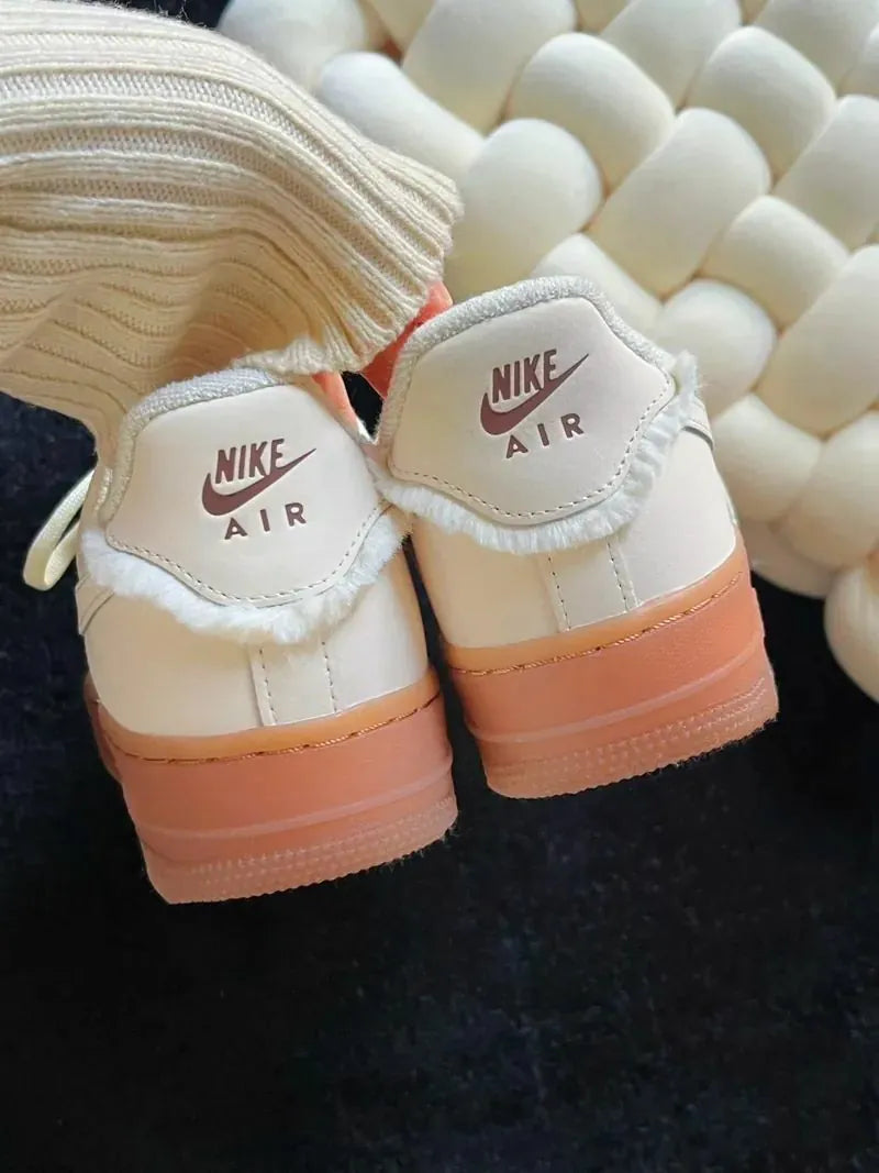 NIKE AIR FORCE 1 | CARAMEL MILK