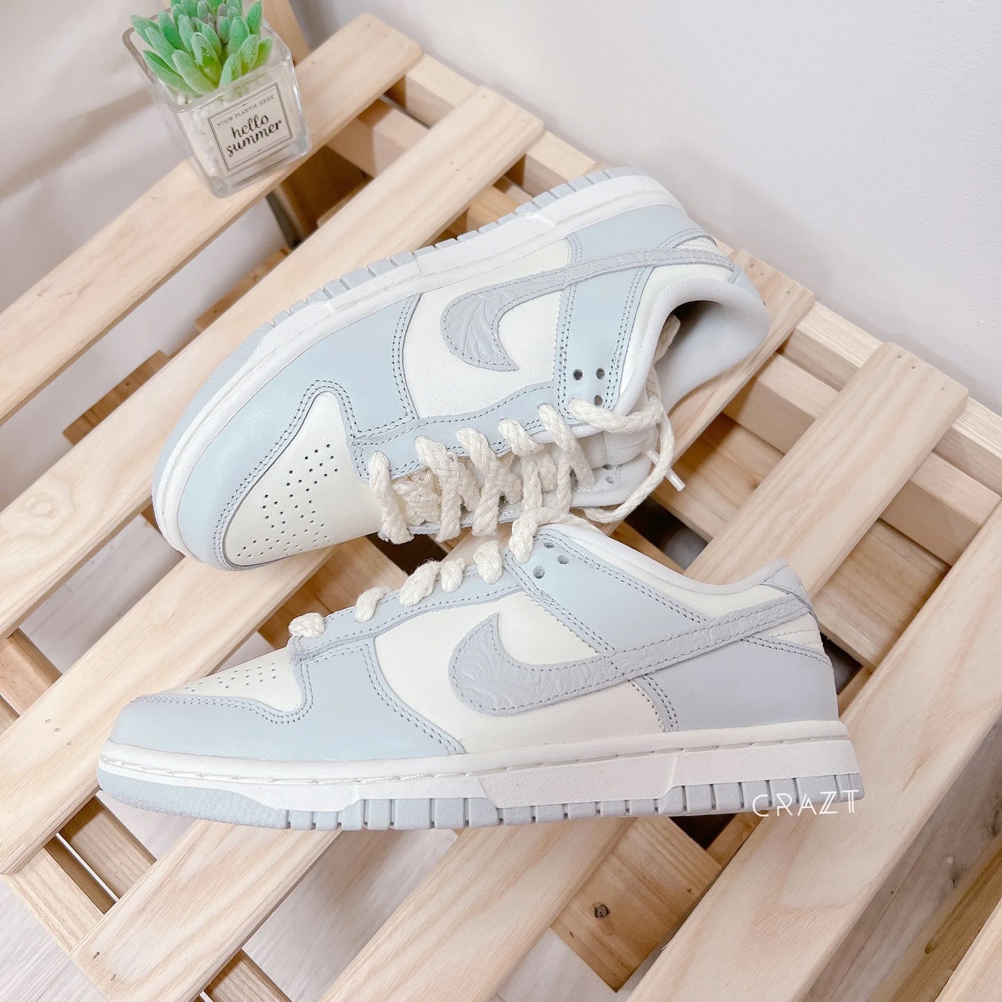 NIKE DUNK LOW | NEEDLEWORK GREY