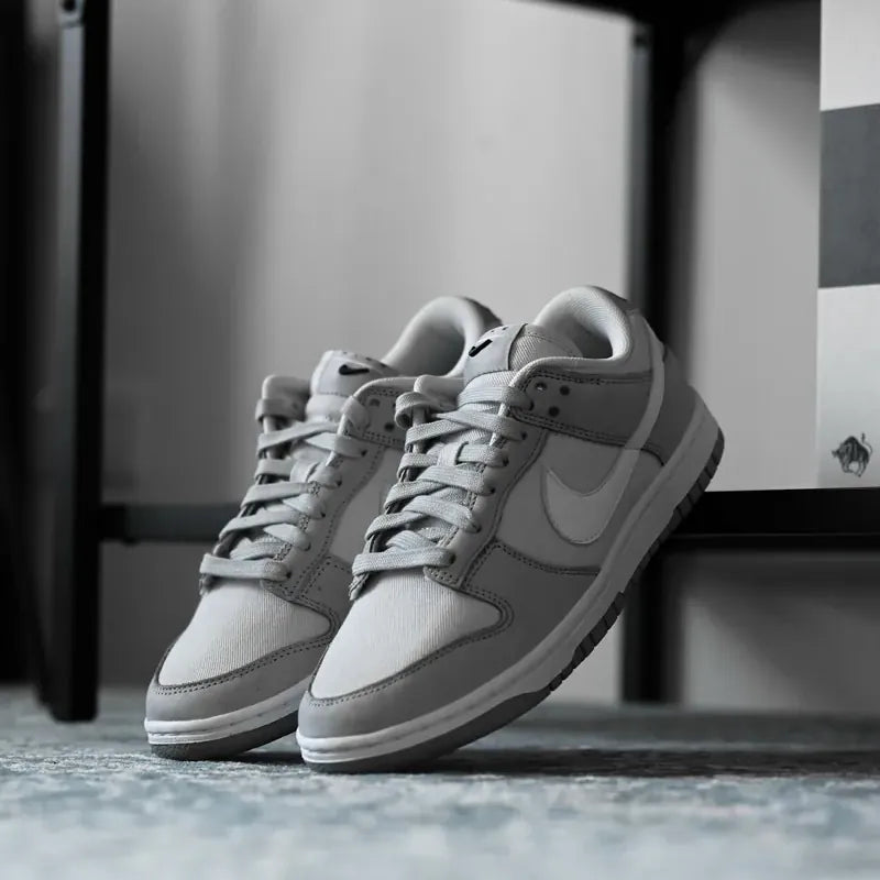 NIKE DUNK LOW | TWO TONE GREY