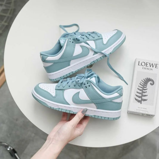 NIKE DUNK LOW | LAKE