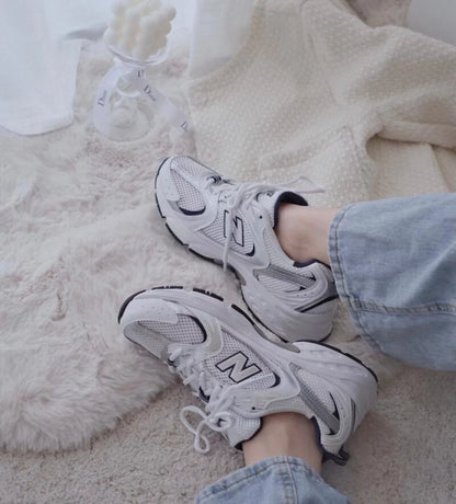 NEW BALANCE 530 | WHITE SILVER