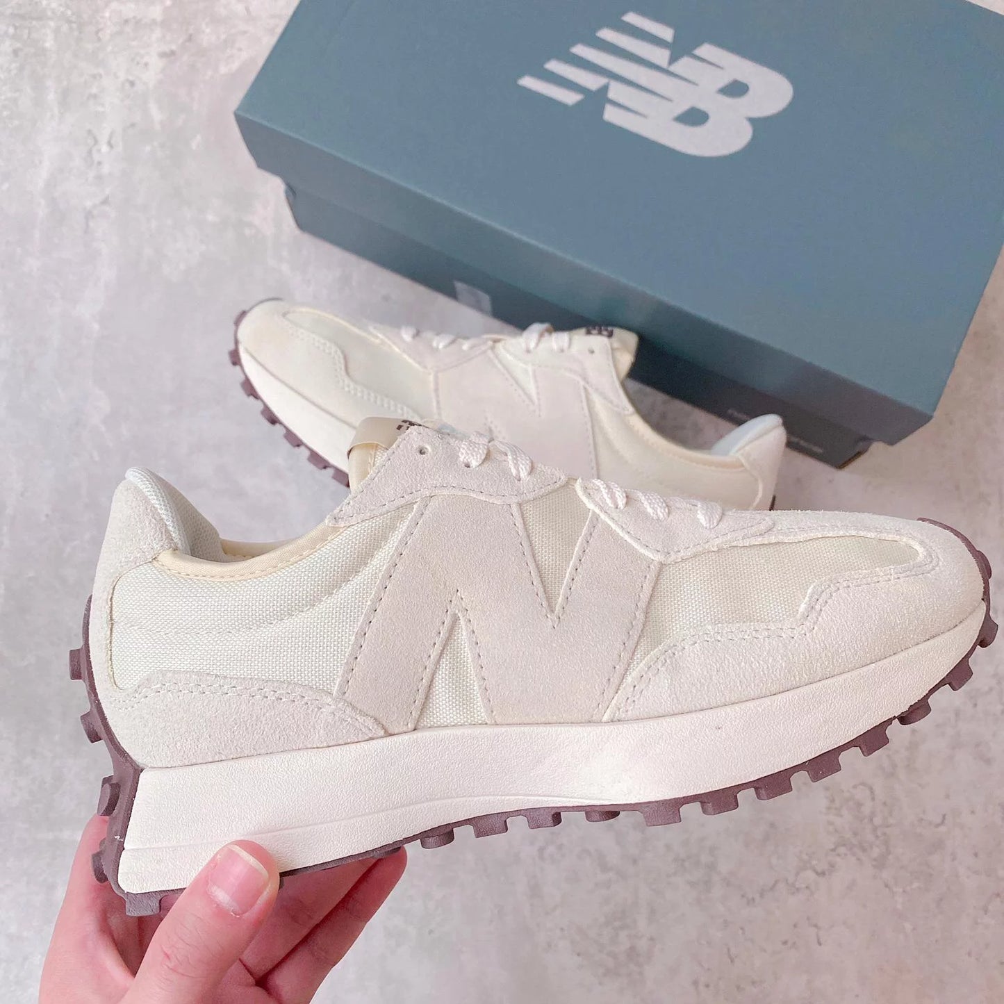 NEW BALANCE 327 | SEA SALT