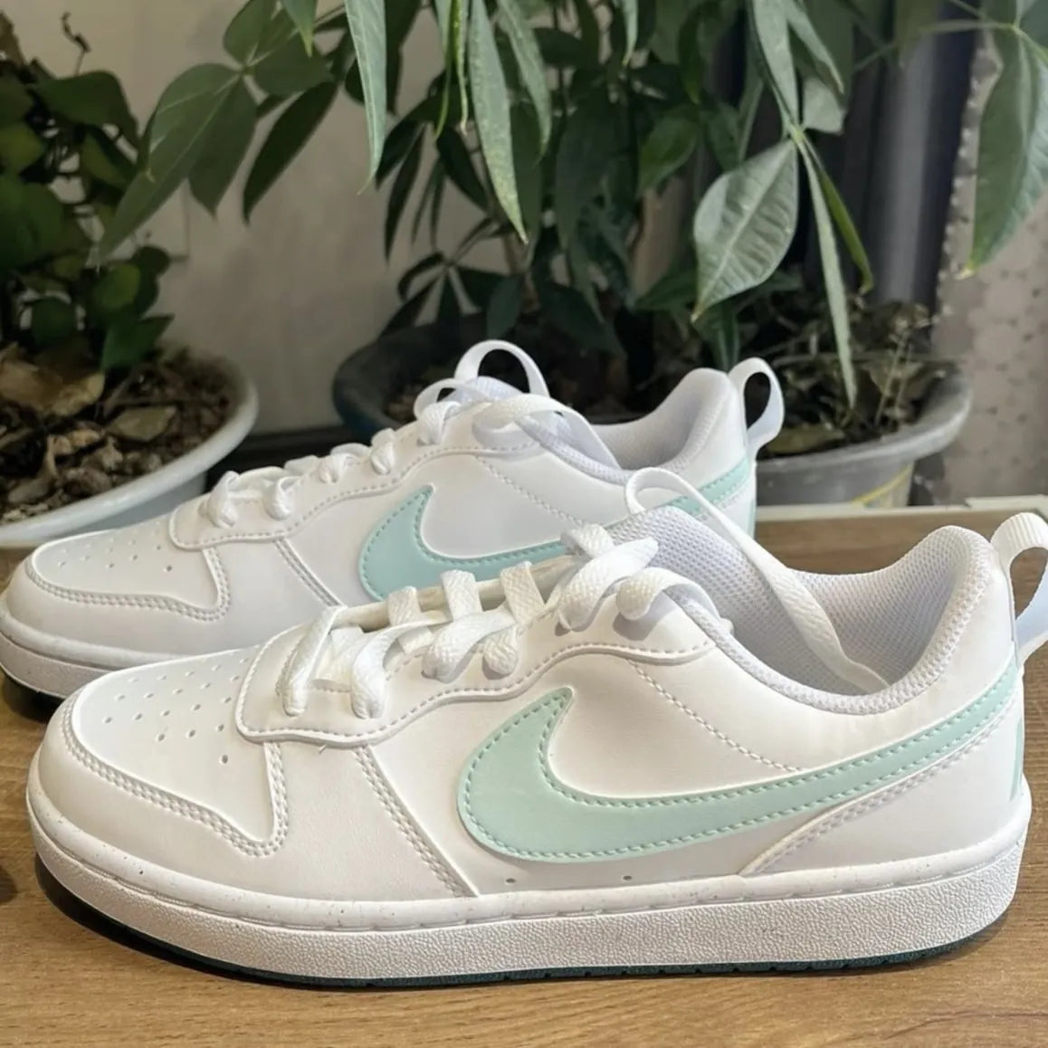 NIKE COURT BOROUGH LOW | MINT