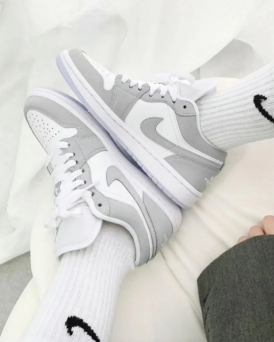 NIKE AIR JORDAN 1 LOW | WOLF GREY