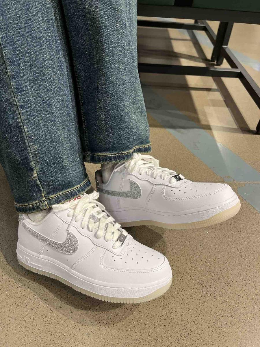 NIKE AIR FORCE 1 | SILVER ( 磨紗閃粉 )