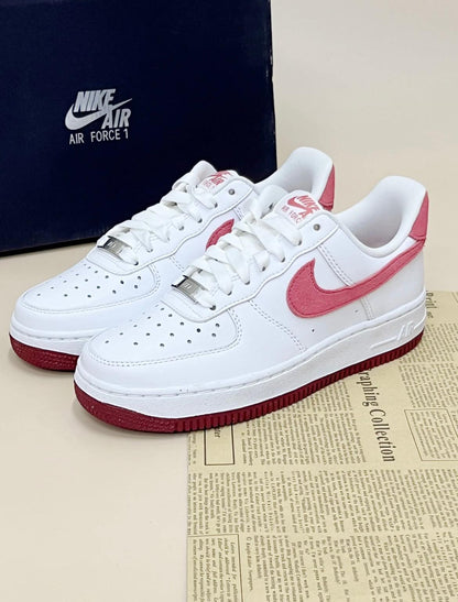 NIKE AIR FORCE 1 | BERRY PINK