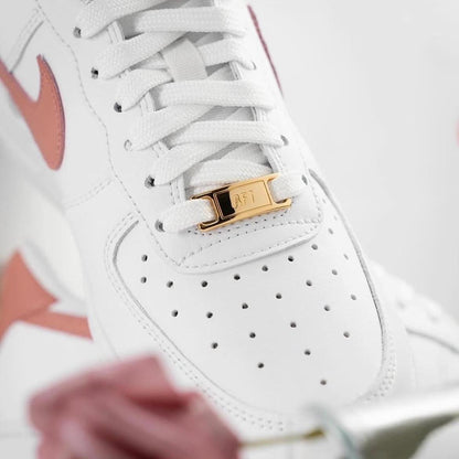 NIKE AIR FORCE 1 MINI SWOOSH | WHITE ROSE PINK